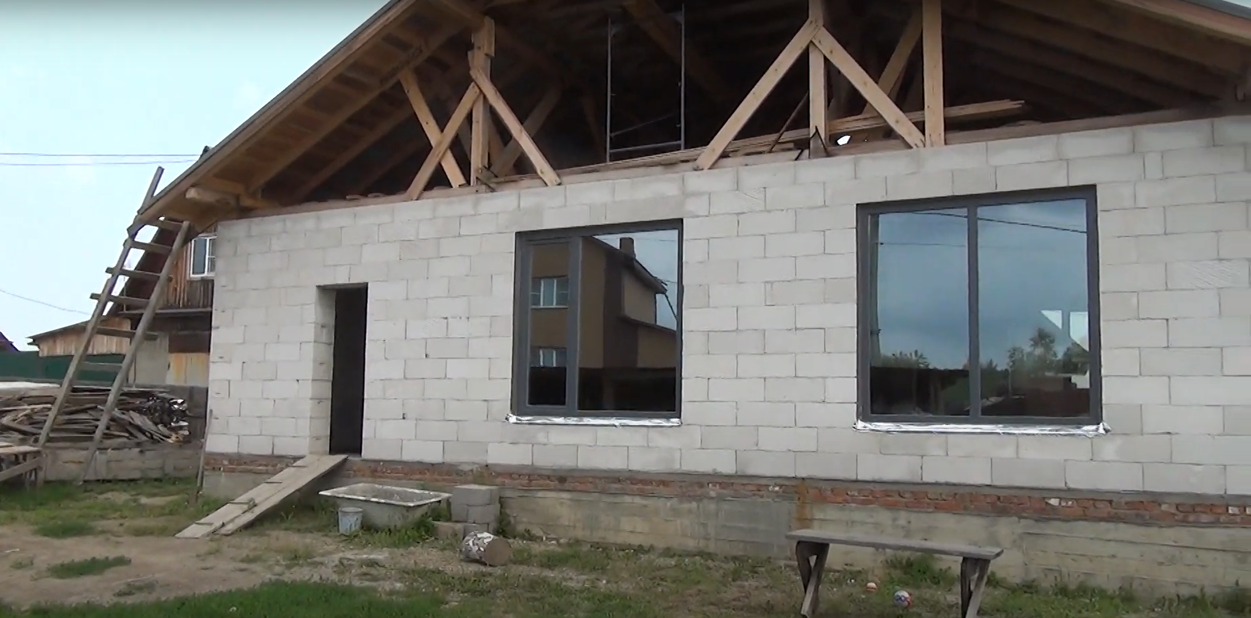 https://mariupol.delaem-okna.ru/storage/app/uploads/public/63f/44f/b32/63f44fb32a762558211407.png